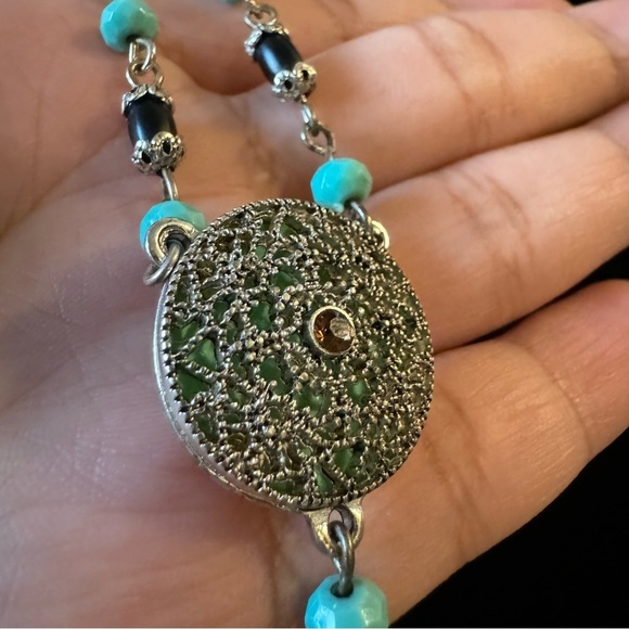 1980s Vintage Nina Ricci for Avon (Signed NR) Dreamcatcher Pendant Necklace - Picture 13 of 14